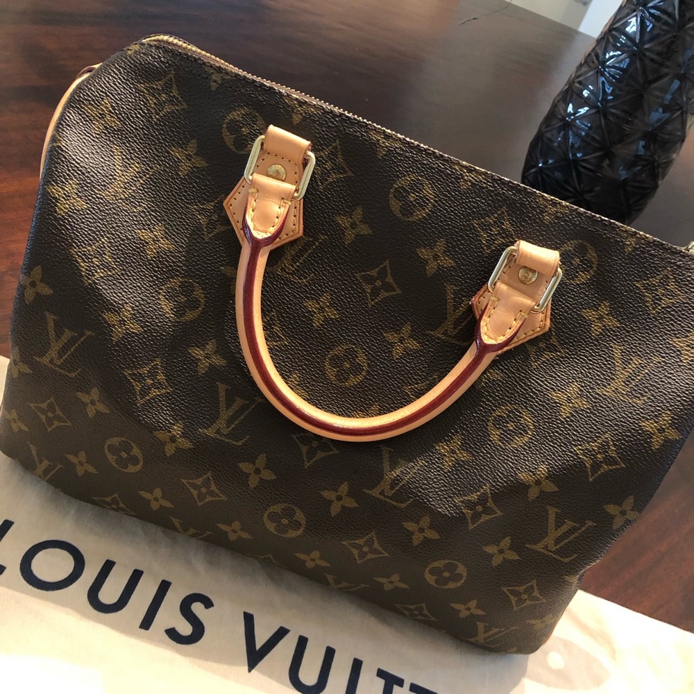 Louis Vuitton Speedy 30